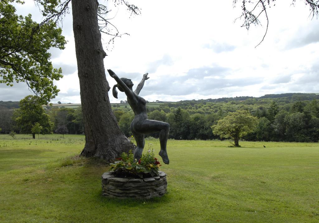 Rhosygilwen Courtyard Bed & Breakfast Cilgerran Bagian luar foto